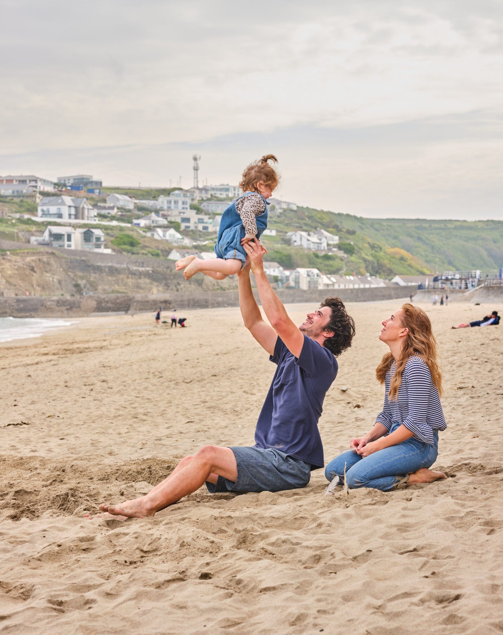 Jaxon, Carly and Noa on a beach on Cornwall’s north coast